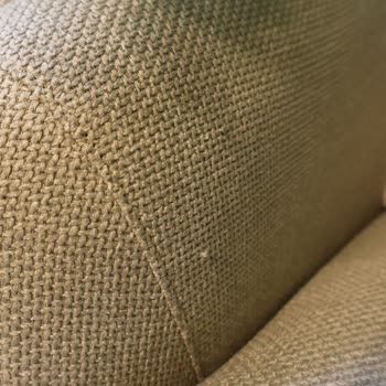 Verona Koltuk Takımının Kumaşındaki Potluk Ve Topaklanma İçin Değişim İsteği