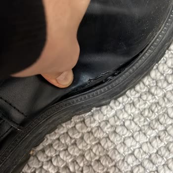 Deichmann Botundaki Su Sızdırması Ve Mağazanın İlgisiz Tutumu İade Talebine Yol Açtı