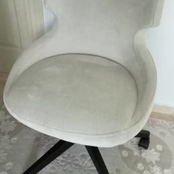 Bellona'dan Çizik Ve Paketsiz Sandalye Şikayeti