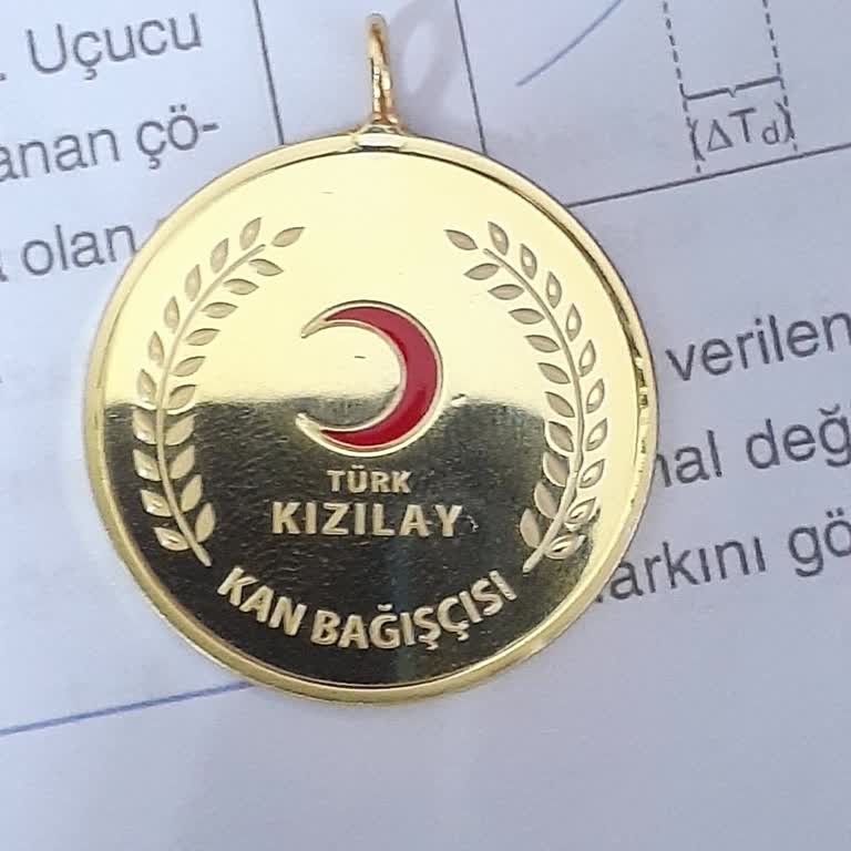 Kızılay'da Altın Madalya Aldım, Gerçekten Altın Değil