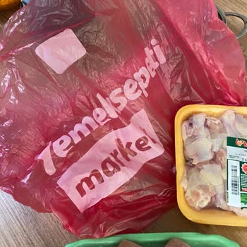 Bozuk Tavuk Teslimatı Ve Cevapsız Müşteri Desteği