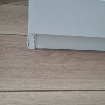 IKEA Bayrampaşa’da Misafir Odası Dolabının Kısa Sürede Çatlayıp Şişmesi Ve Değişim Talebi