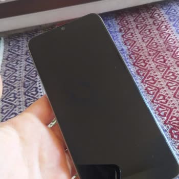 Garanti Kapsamındaki Şarj Sorunu Ücretli Tamirle Çözülmüyor