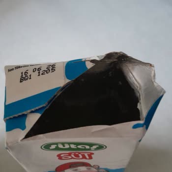 Sütaş Sütü Bozuldu, Sağlık Endişesi Ve İade Talebi