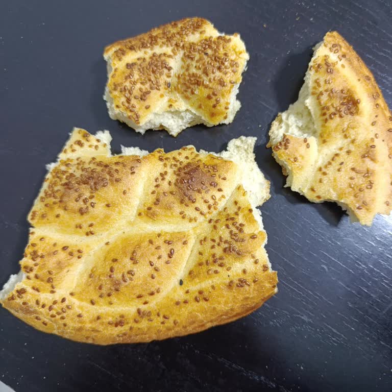 Migros Mağazasında Sertleşen Pide Ve Cevapsız Müşteri Hizmeti