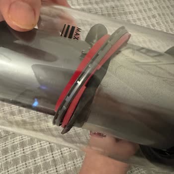 Dyson V15 Süpürge İlk Kullanımda Contası Ve Klipsi Çıktı Acil Değişim Talebi