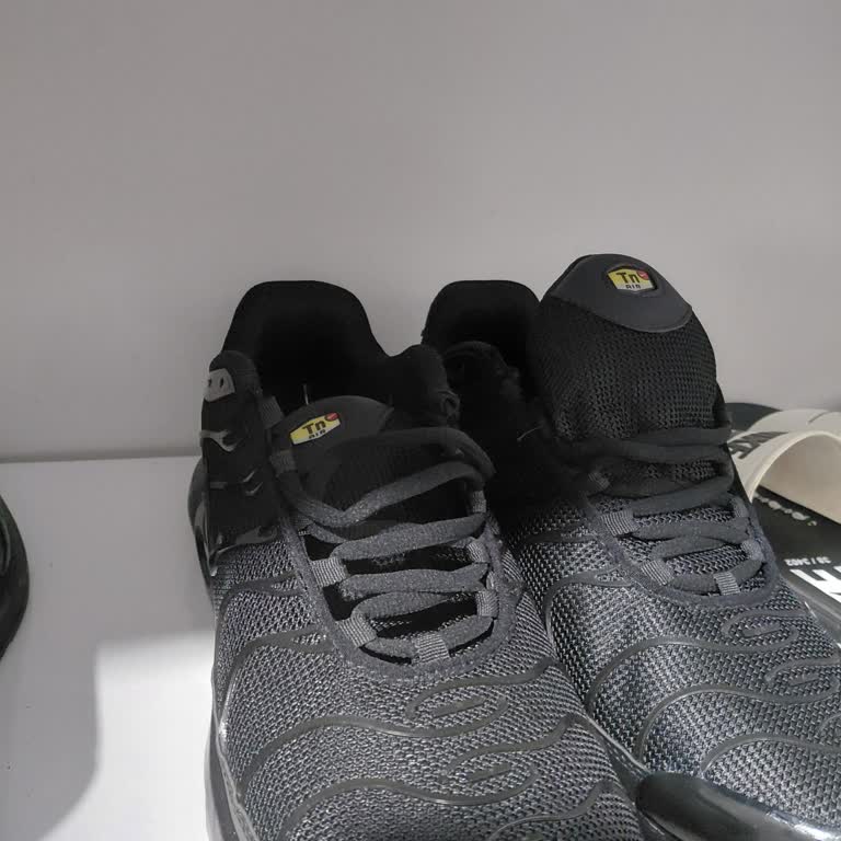 45 Numara Ayakkabı İstendi, 43 Gönderildi: Hızlı Değişim Talebi