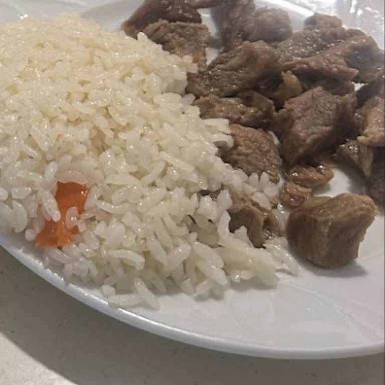 İstanbul Tuzla'da İkbal Dinlenme Tesisleri'nde Şeffaf Fiyat Bilgisi Ve Küçük Porsiyon Şikayeti