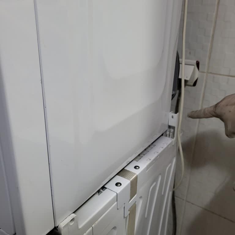 Garanti Kapsamındaki Kurutma Makinesinde Servis Gecikmesi Ve Kırık Ayak Nedeniyle Güvenlik Riski