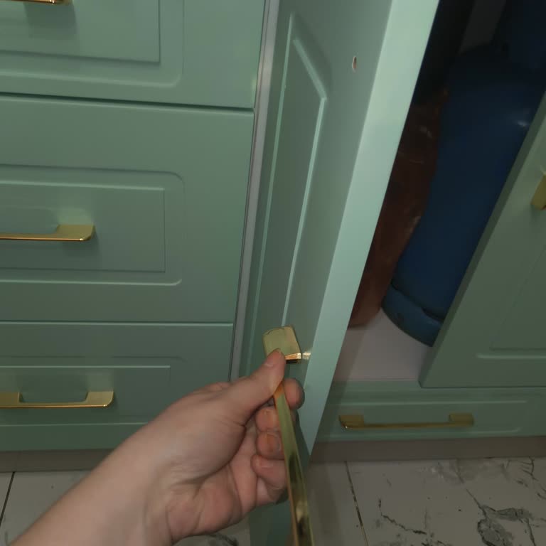 Gecikmeli Teslimat Ve Kalitesiz İşçilikle Sözleşmesiz 500.000 TL Ödeme Şikayeti