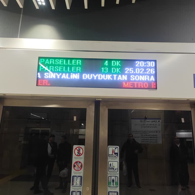 İstanbul Metroda Kısa Mesafe Aktarmalarda Ücret Sorunu