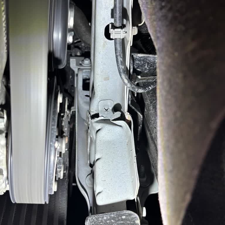 Aykan Skoda Bayisi İlanı Yanıltan Şasi Eziği Nedeniyle Ekspertiz Ücretinin Tam İadesi Talebi