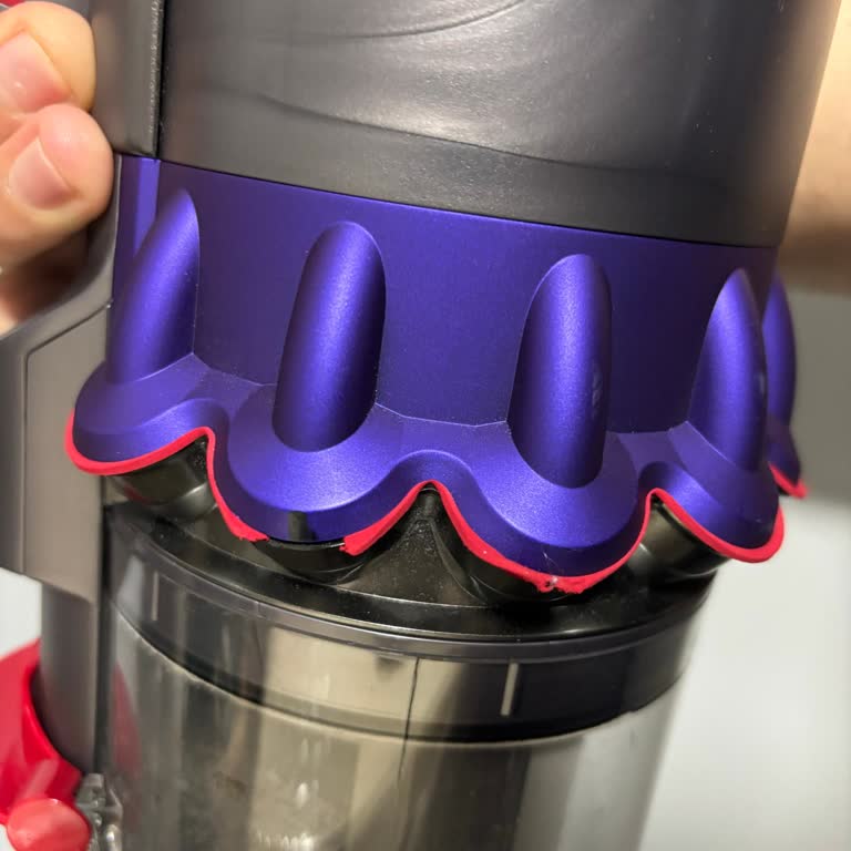 Dyson Gen5 Detect Üç Ayda Contaları Kırıldı Müşteri Hizmetleri Sorunu Görmezden Geldi