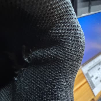 Ayakkabı Sol Topuk Yırtılması Ve Birebir Değişim İsteği