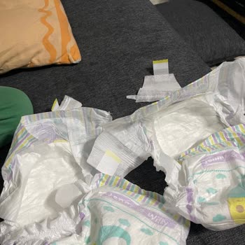 Jenny Willy 6 Numaralı Bebek Bezinde Yapışkan Kenar Yırtılması Sorunu