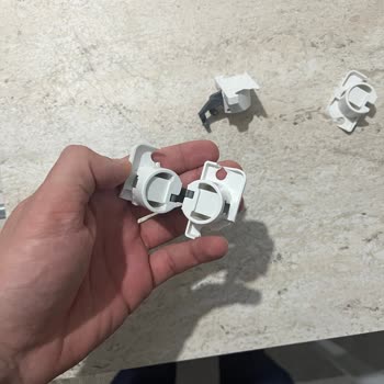 Evmoda Avcılar Şubesi Yemek Masası Menteşi 6 Ayda Kırıldı Garanti Çözümü Talebi