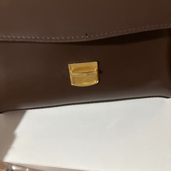 Kahverengi Baget Çantamda Kırık Kilit Ve Zipper Sorunları