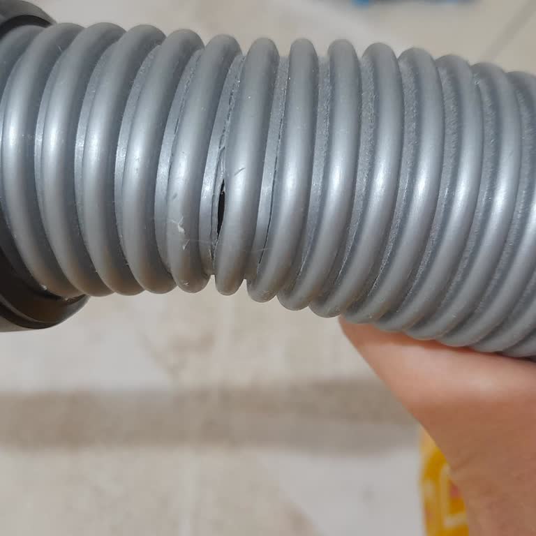 Kocasinan Kumsmall AVM’den Alınan Elektrikli Süpürgenin Hortum Arızası İçin Garanti Talebi