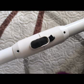 Sinbo SVS 8633 Dikey Süpürge Parçalanıyor, Kısa Sürede Değişim Talebi