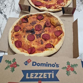 Orta Kısmı Yanmış Pizza İçin Tam Ücret İadesi Talebi