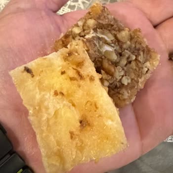 Üsküdar Bağlarbaşı Şubesinde Cevizli Baklava Kalitesiz Ve Pahalı