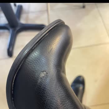 Nine West Çizmesinde Kaplama Soyulması Ve Değişim Talebi