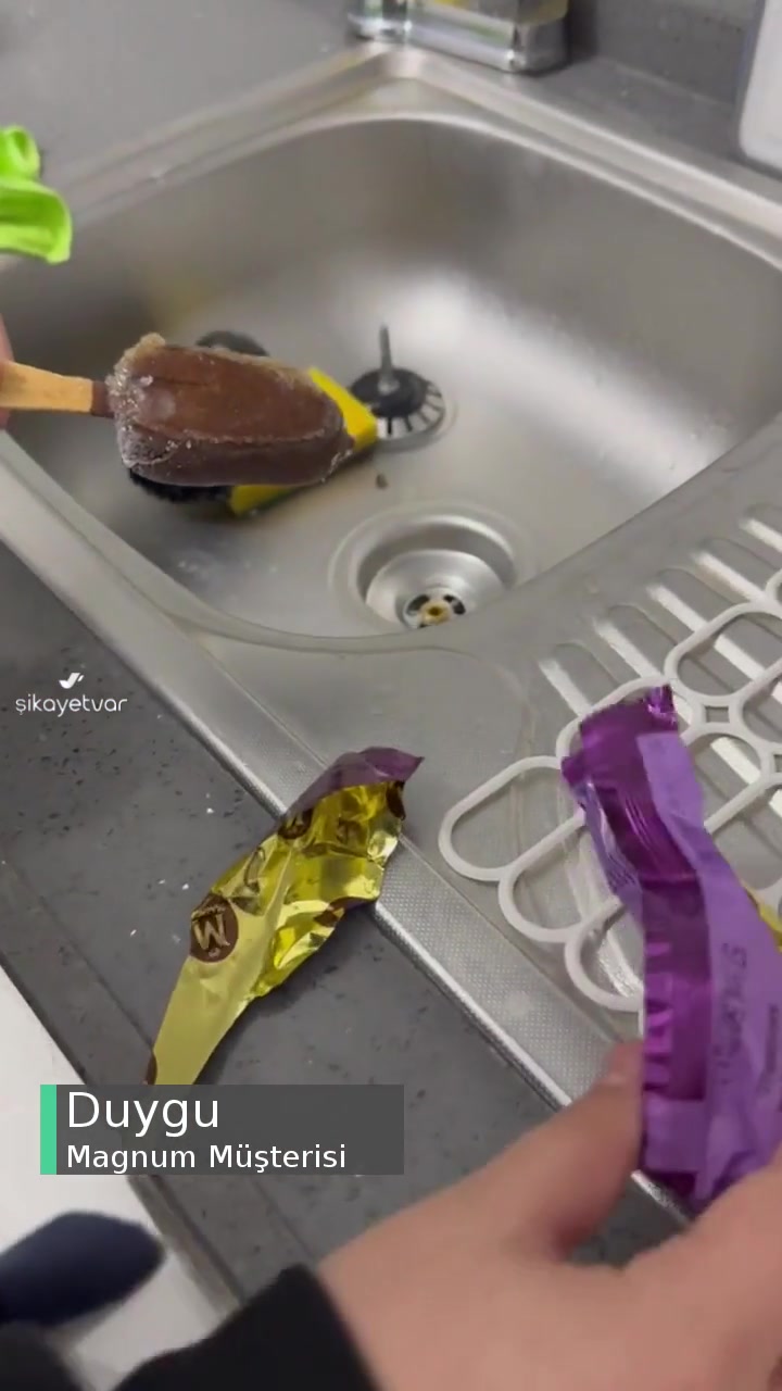 Magnum Mini Plastik Ve Jöle Kıvamında Bozuk videonun kapak resmi