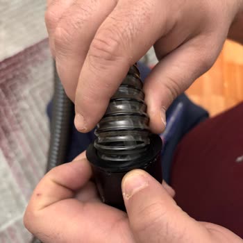 Kiwi Home Halı Yıkama Makinesinin Hortumu Kırıldı