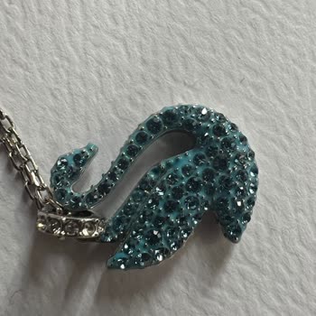 Swarovski Garanti Kapsamındaki Kolyede Taş Düşmesi, Yanıtsız Çağrı Merkezi