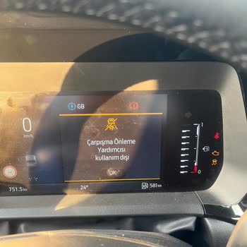 Ford Courier’da Kronik Güvenlik Sorunları ESP Ve Otomatik Frenleme Hataları Çözüm Bekliyor