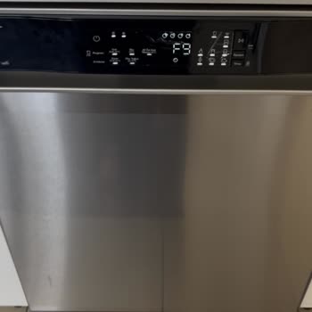 Vestel BM5312 Bulaşık Makinesinde Tekrarlayan Arıza Ve Değişim Talebi