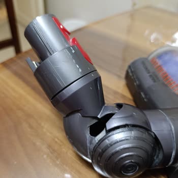 Garanti Süresi Biten Dyson V11 Halı Aparatı Kırıldı Ve Ücretsiz Değişim Talebi