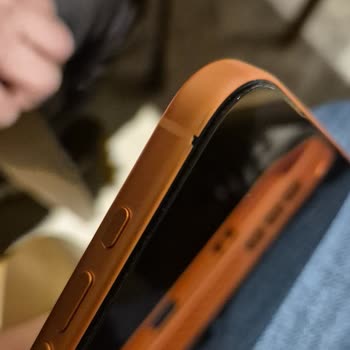 1 Ayda Çatlayan Iphone 17 Pro Max Garanti Dışı Reddi