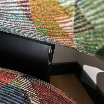 Hasarlı Berjer Teslimatı Ve Ücretli Servis İtirazı