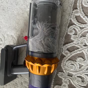 Dyson Sv47 Elektrik Süpürgesinde Toz Birikimi Ve Sünger Aşınması Garantili Değişim Talebi