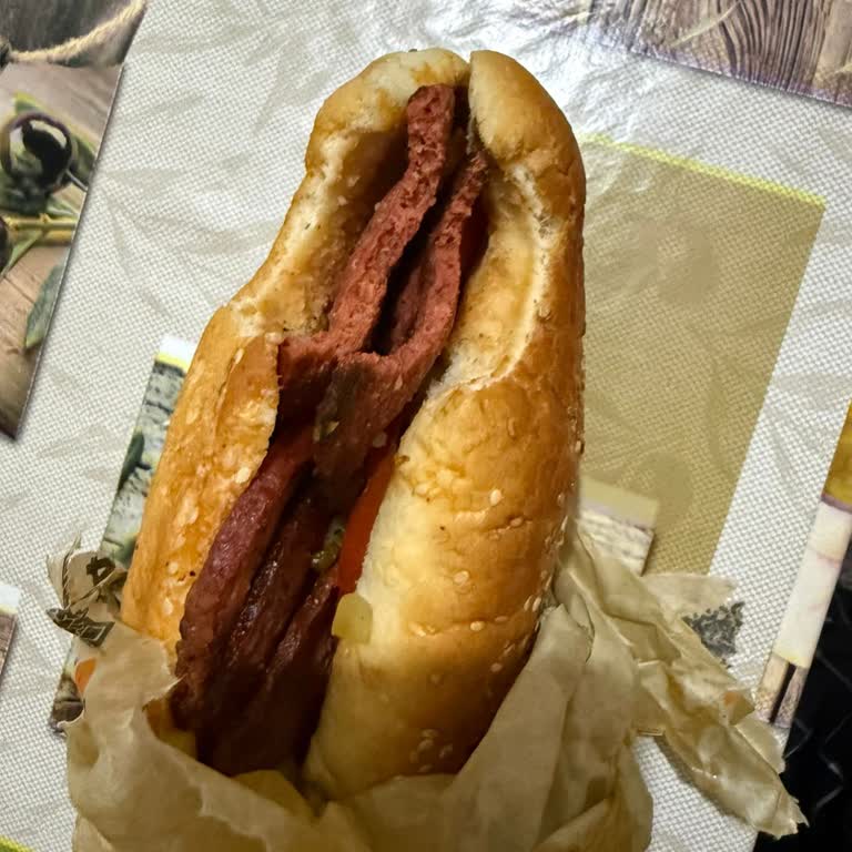 Köfte Yerine Sucuk Gönderilmesi Ve İade Talebinin Reddedilmesi