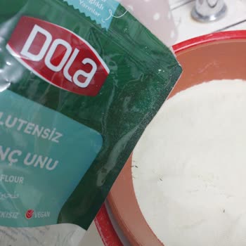 Bebek İçin Aldığım Glutensiz Pirinç Ununda Kurt Ve Böcek Bulunması