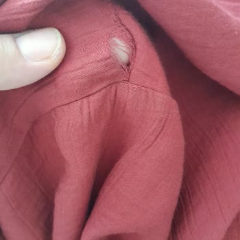 Kısa Sürede Yırtılan Kıyafetler LCW Markasına Güveni Sarsıyor