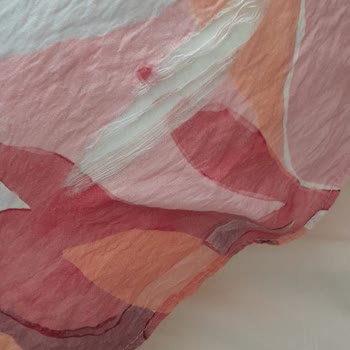 Kısa Sürede Yırtılan Kıyafetler LCW Markasına Güveni Sarsıyor