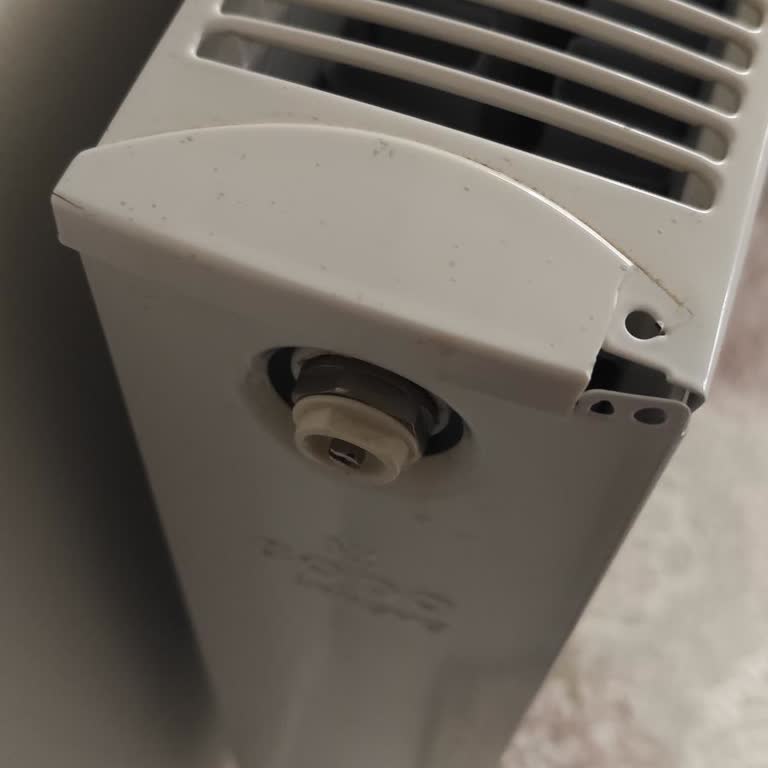 İnnova Copa Panel Radyatör Köşe Plastiklerinde Kırık Ve Yedek Parça Temin Edilemiyor