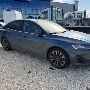 Ford Yetkili Servisinde Teslim Tarihi Belirsizliği Ve İletişim Sorunu