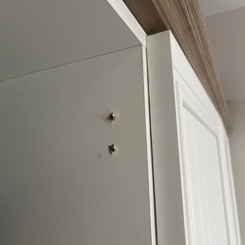 Montaj Hatası Ve Kırılan Gardırop Kapakları İçin Ücretsiz Onarım Talebi