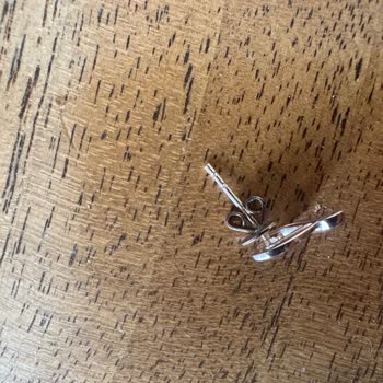 Zen Pırlanta’da 14 Ayar Pembe Altın Küpede Hızlı Kararma