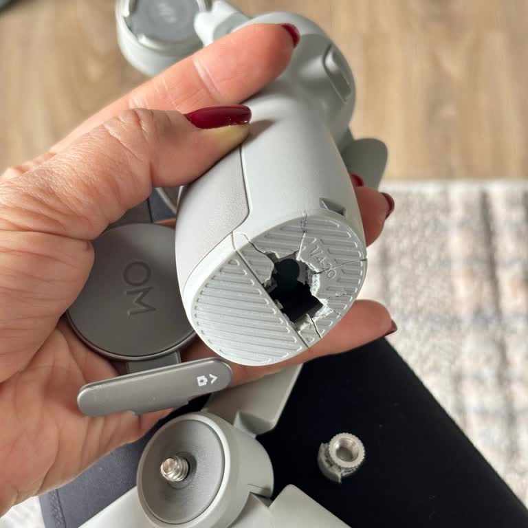 DJI Ürünün Montaj Sırasında Parçası Kırıldı, Değişim Talebi