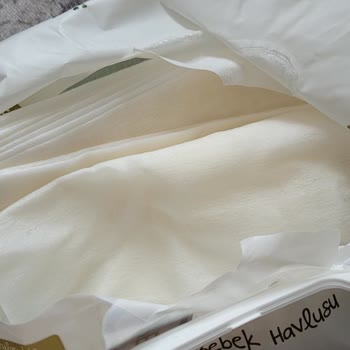 Sarı Lekeli Islak Bebek Havlusunda Hijyen Ve Kalite Sorunu