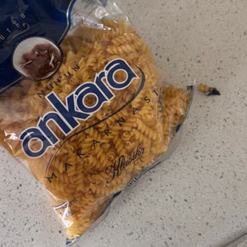 Nuh’un Ankara Burgu Makarna İçinde Yabancı Cisim Bulunması