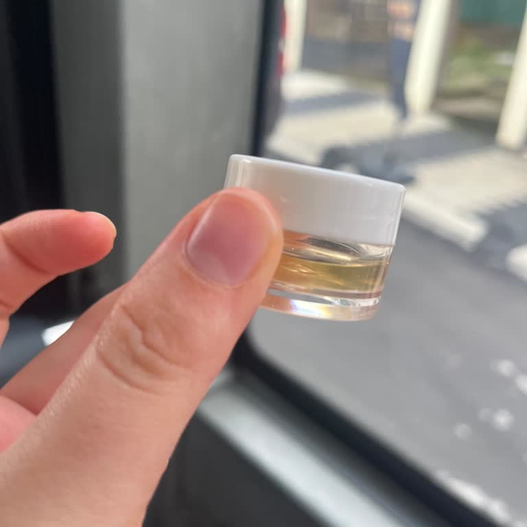 Sarı Renkli La Roche Posay Yüz Yıkama Jelinde Kusur İddiası Ve İade Reddi