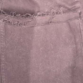 Kedi Tüyleri Mağazada Serbest, Hijyen İhmali Ve Personelin Umursamaz Tutumu