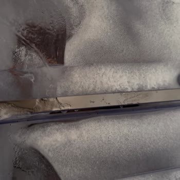 Eriten Derin Dondurucu Ve Yanıt Vermeyen Garanti Servisi