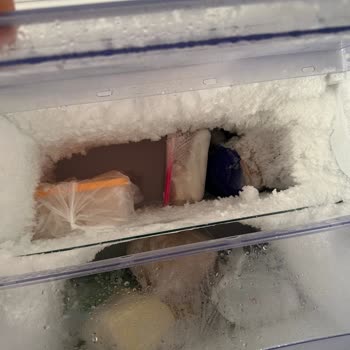 Eriten Derin Dondurucu Ve Yanıt Vermeyen Garanti Servisi